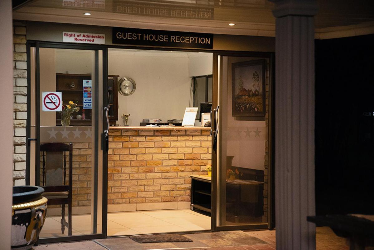 Gold Guest & Conference Bed & Breakfast Welkom Bagian luar foto