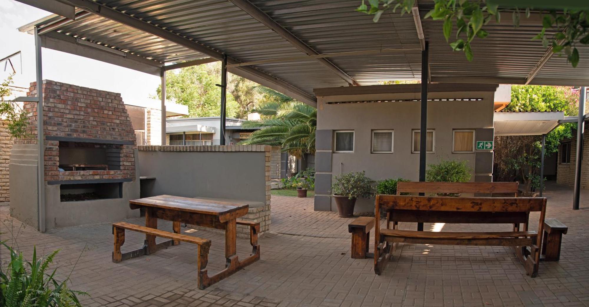 Gold Guest & Conference Bed & Breakfast Welkom Bagian luar foto