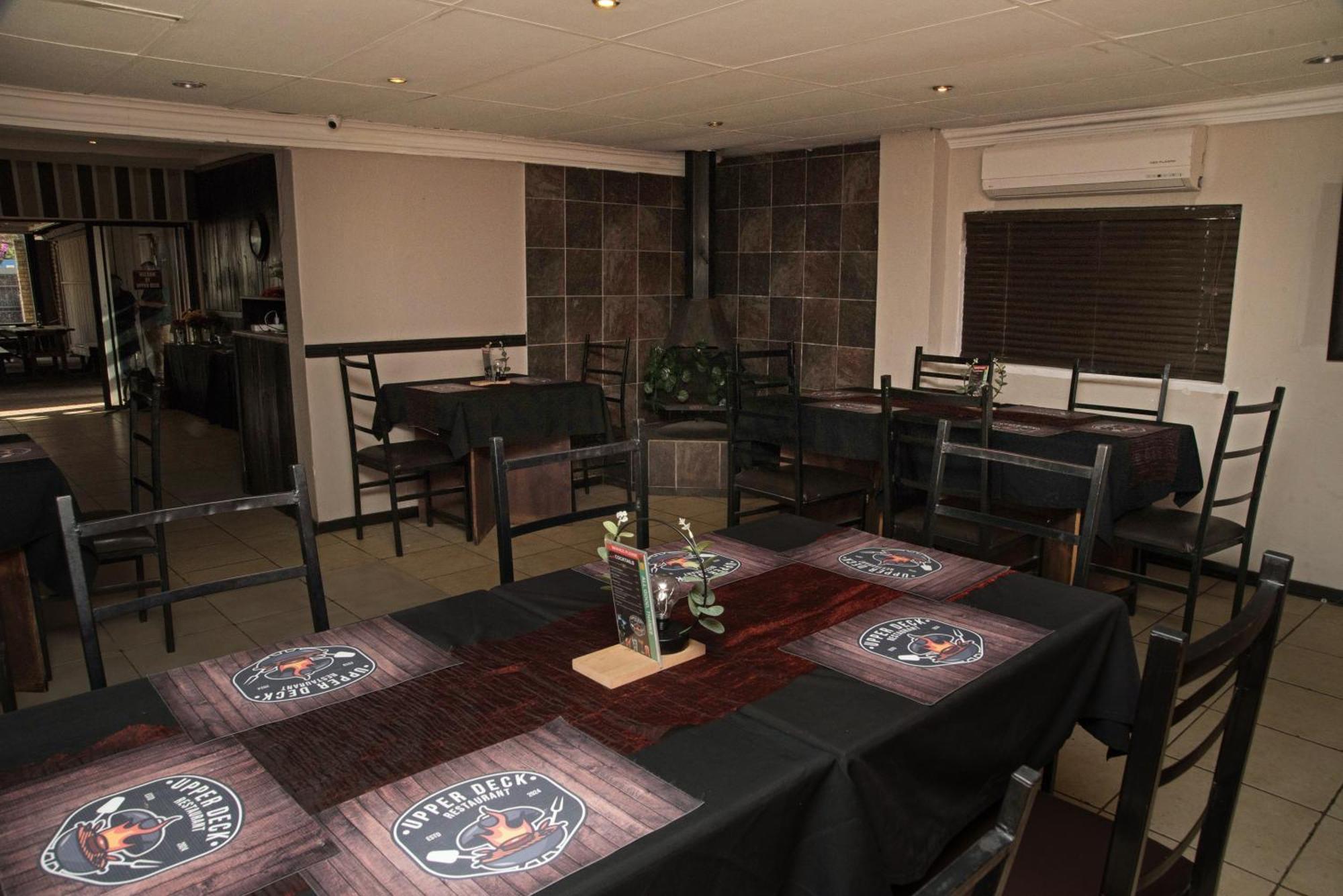 Gold Guest & Conference Bed & Breakfast Welkom Bagian luar foto